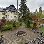 Sloneczna Roza Pokoje Ze Sniadaniami Centrum Bed & Breakfast 3*
