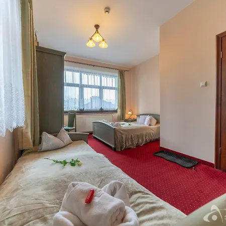 Słoneczna Róża Ze śniadaniami 3*