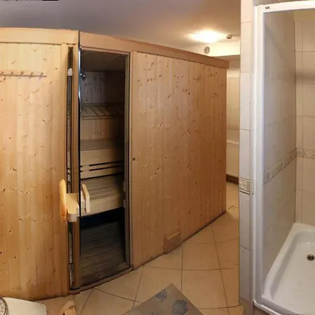 Bed & Breakfast Sloneczna Roza Ze Sniadaniami 3*