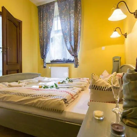 Bed & Breakfast Sloneczna Roza Ze Sniadaniami 3*