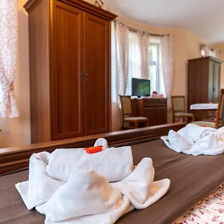 Sloneczna Roza Ze Sniadaniami Bed & Breakfast 3*
