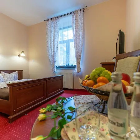 Słoneczna Róża Ze śniadaniami 3*