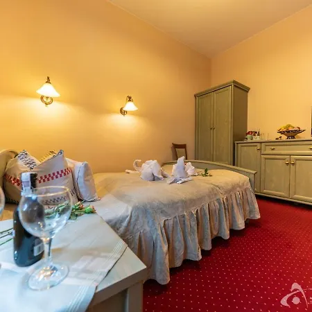 Alojamento de Acomodação e Pequeno-almoço Słoneczna Róża Ze śniadaniami