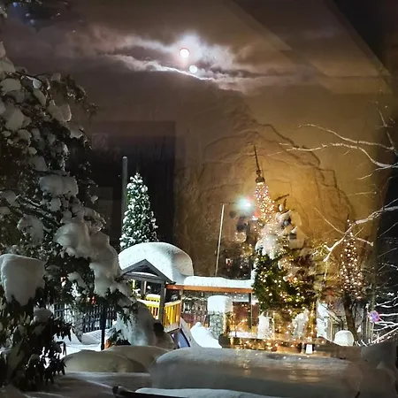 Ze Sniadaniami Sloneczna Roza Bed & Breakfast 3*