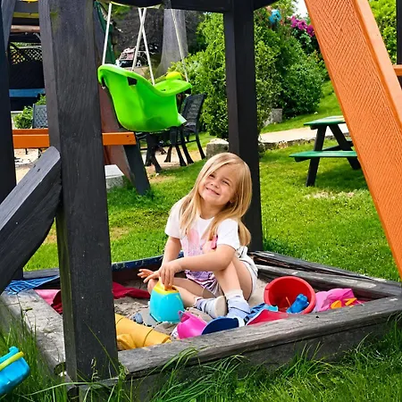 Willa Sloneczna Roza Sniadanie Parking W Centrum Bed & Breakfast 3*