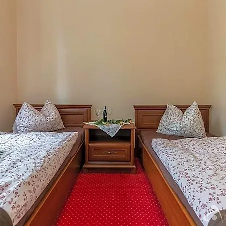 Sloneczna Roza Sniadanie Parking W Centrum Oda ve Kahvaltı 3*