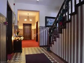 Bed & Breakfast Sloneczna Roza Ze Sniadaniami 3*