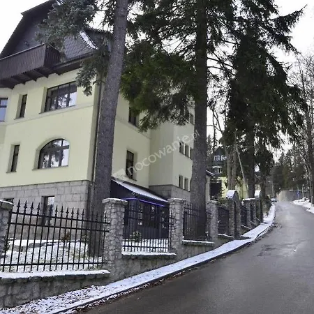 Słoneczna Róża Ze śniadaniami