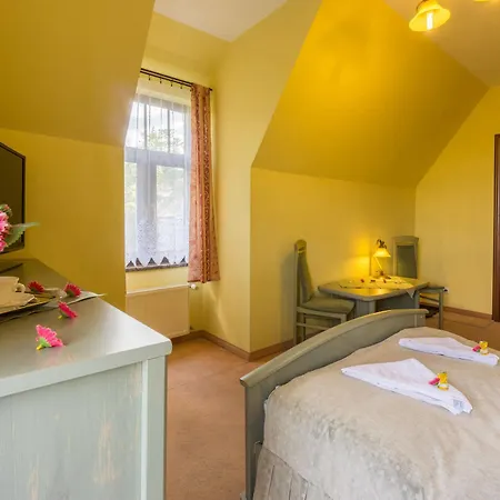 Bed & Breakfast Sloneczna Roza Ze Sniadaniami 3*