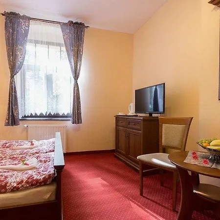 Bed & Breakfast Sloneczna Roza Ze Sniadaniami 3*