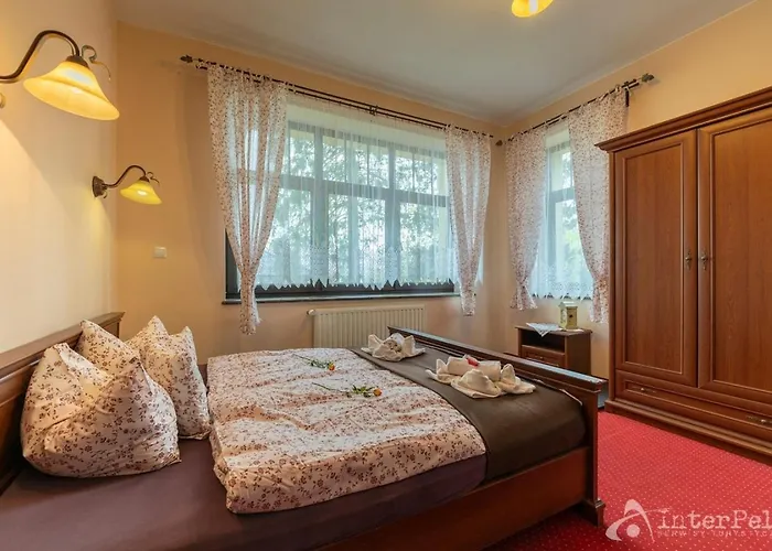 Bed & Breakfast Ze Sniadaniami Sloneczna Roza 3*