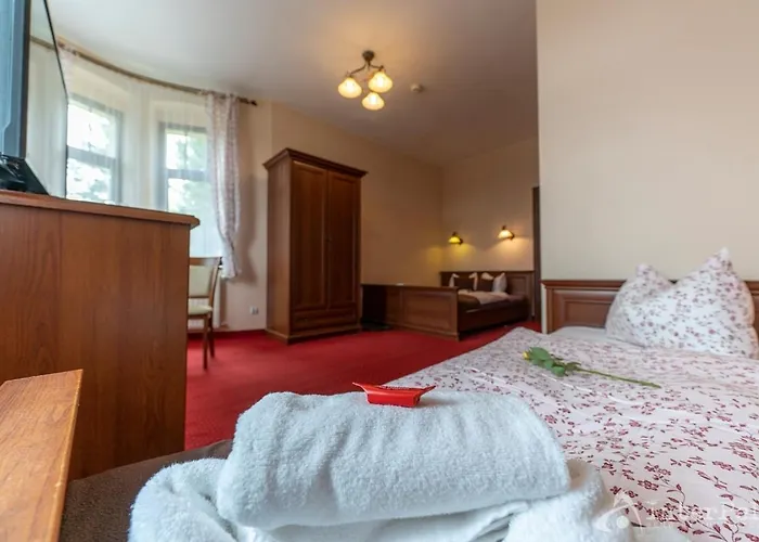 Bed & Breakfast Ze Sniadaniami Sloneczna Roza 3*