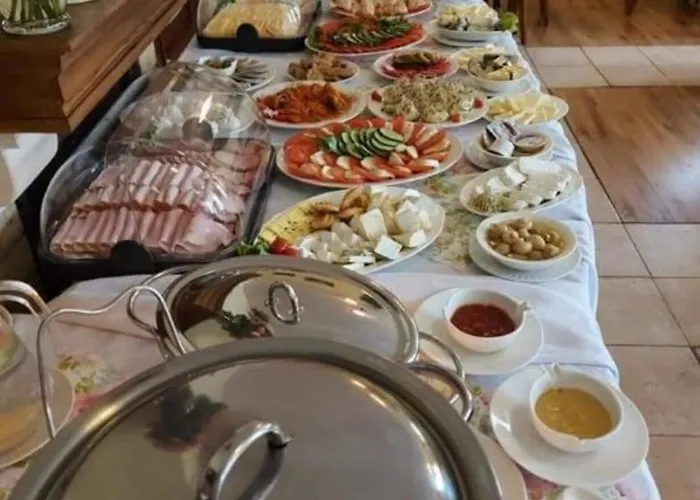 Bed & Breakfast Ze Sniadaniami Sloneczna Roza 3*